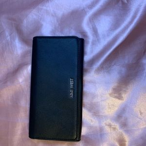 Nine West wallet